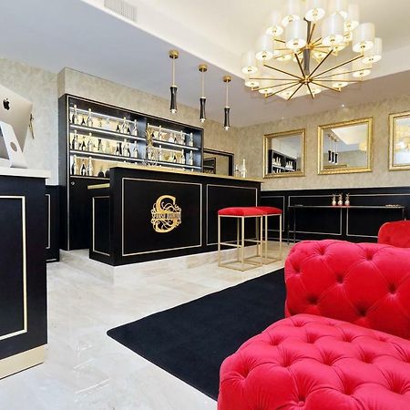 Spanish Diamond Luxury Suites & Jacuzzi Rome Exterior photo